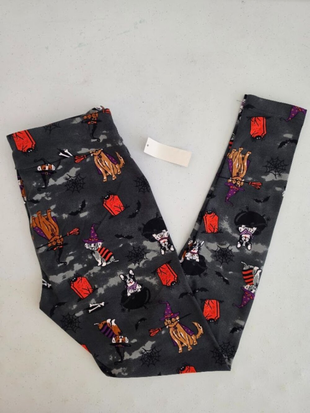 Women's Halloween Leggings Spooky Witch Cat Bat Print Stretch Pants. Size 2XL.